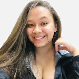 Meet your Posher, Alexis